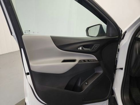 Used 2021 Chevrolet Equinox LT image 26