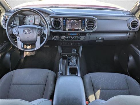 Used 2016 Toyota Tacoma TRD Off-Road image 18