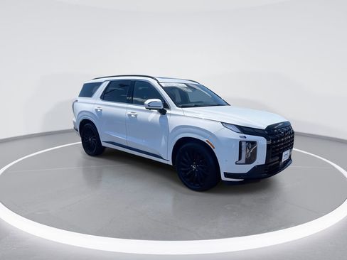 Used 2024 Hyundai Palisade Calligraphy AWD/4WD image 2