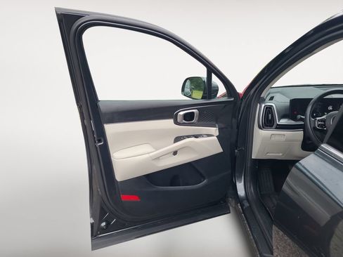 Used 2025 Kia Sorento S FWD image 21