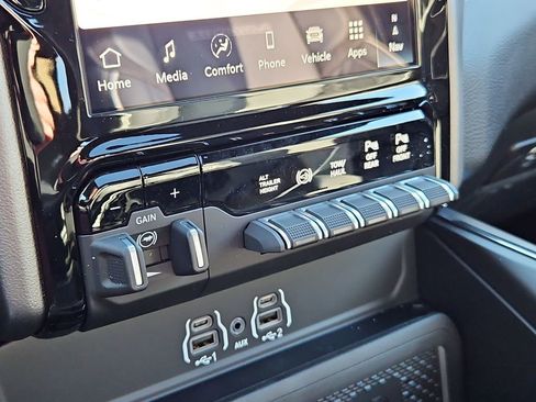New 2026 RAM 3500 Laramie w/ Night Edition AWD/4WD image 25