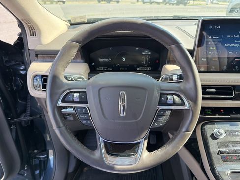 Used 2023 Lincoln Nautilus Reserve w/ Luxury Package image 30