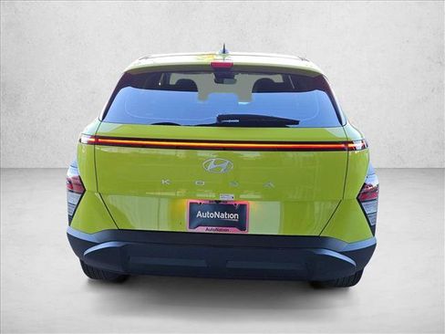 New 2026 Hyundai Kona SE image 8