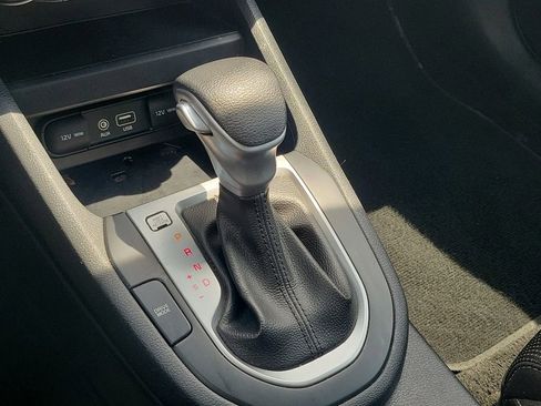 Used 2021 Kia Forte LXS FWD image 30