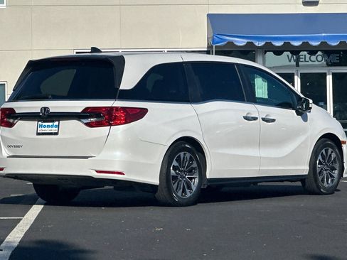Used 2024 Honda Odyssey EX-L image 8