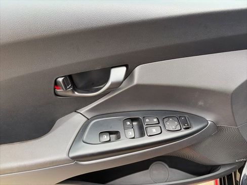 Used 2022 Hyundai Veloster N image 10