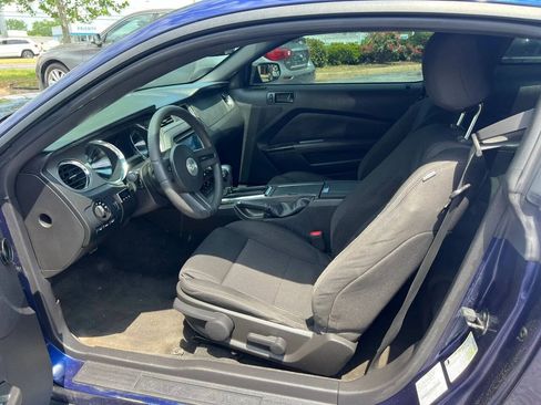 Used 2012 Ford Mustang Coupe RWD image 9