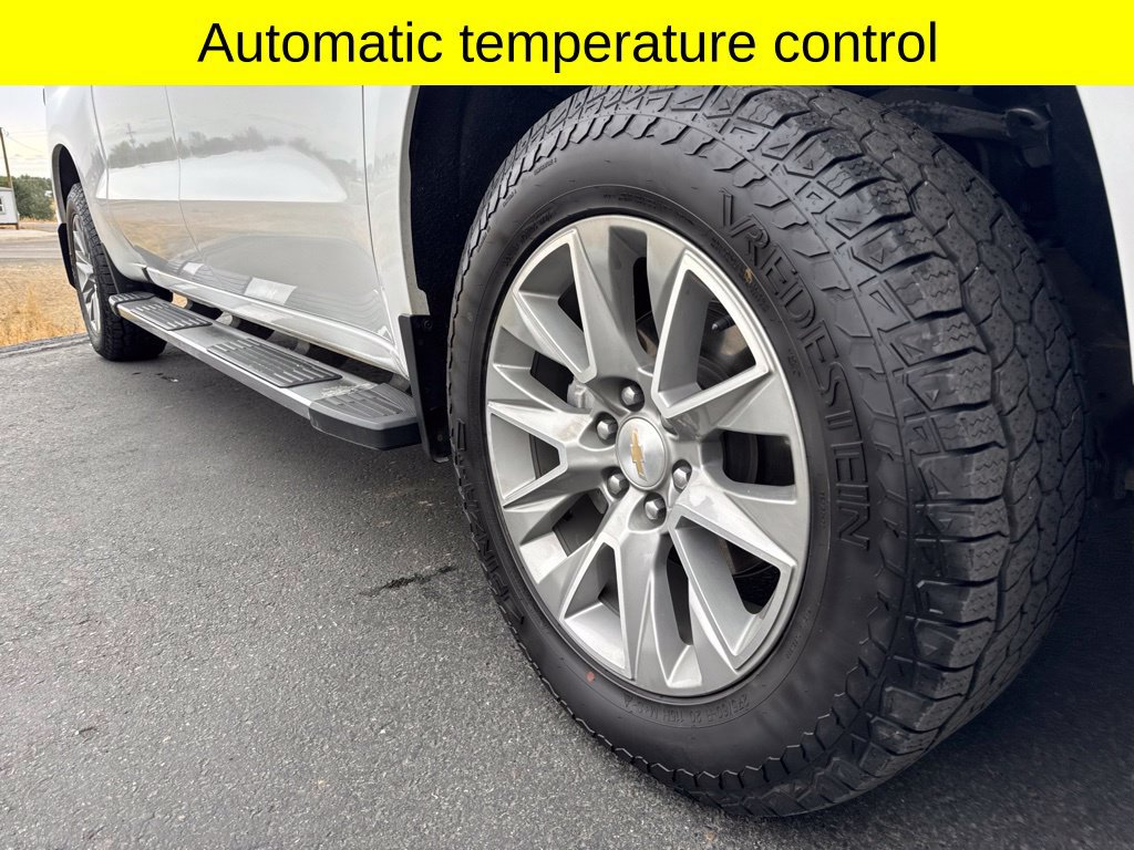 Used 2021 Chevrolet Silverado 1500 High Country w/ Technology Package AWD/4WD image 9