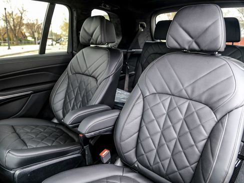 New 2026 BMW X7 xDrive40i w/ M Sport Package image 25