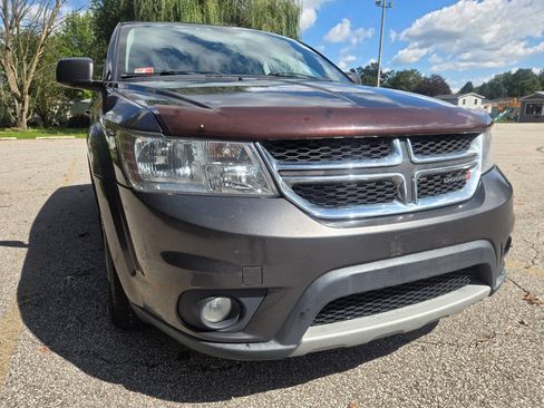 Used 2014 Dodge Journey SXT w/ Flexible Seating Group FWD image 15