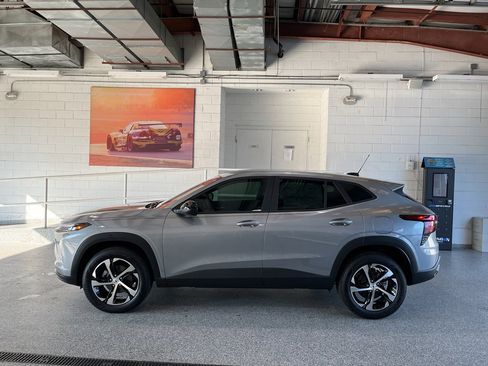 New 2026 Chevrolet Trax RS w/ Driver Confidence Package image 5