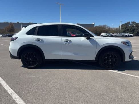 Used 2024 Honda HR-V Sport image 6