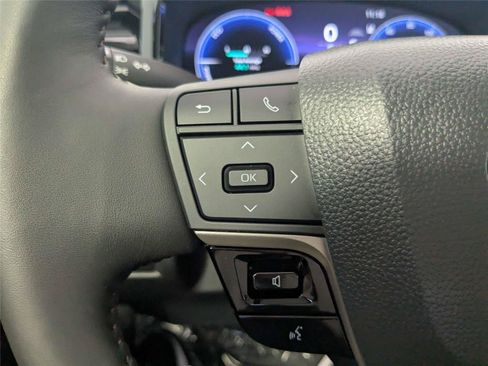 Used 2026 Toyota Camry XLE FWD image 17