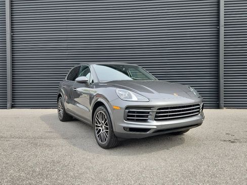 Used 2019 Porsche Cayenne Base image 7