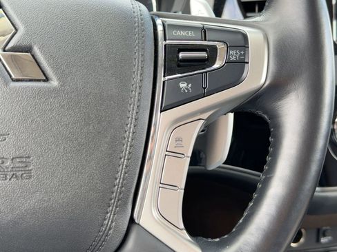 Used 2018 Mitsubishi Outlander SEL image 21