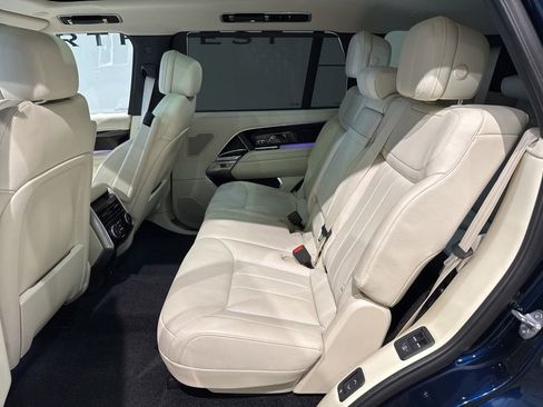 Used 2023 Land Rover Range Rover Long Wheelbase SE AWD/4WD image 32