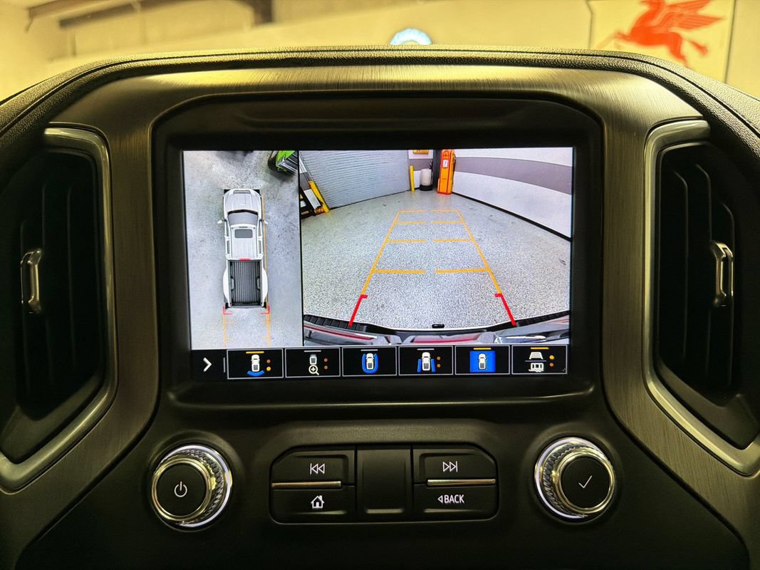 Used 2023 GMC Sierra 3500 Denali AWD/4WD image 23