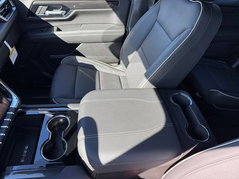 New 2026 GMC Yukon Elevation w/ LPO, Floor Liner Package image 14