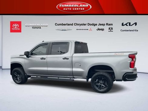 Used 2023 Chevrolet Silverado 1500 LT Trail Boss w/ LPO, Dark Essentials Package image 5