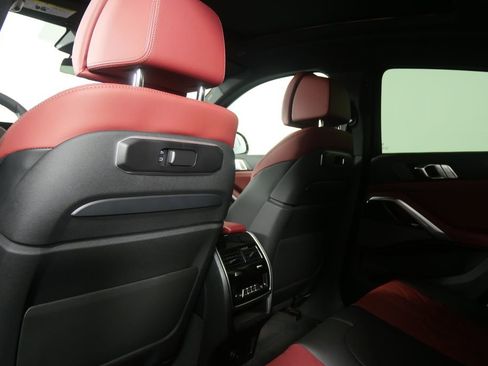 New 2026 BMW X6 xDrive40i image 17