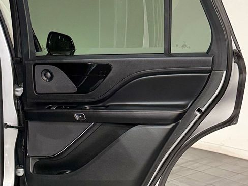 Used 2024 Lincoln Aviator Reserve image 59