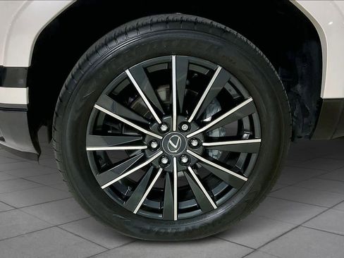 Used 2024 Lexus GX 550 image 10