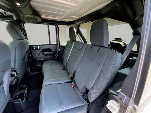 Used 2024 Jeep Wrangler Unlimited Sport AWD/4WD image 22