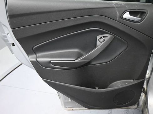 Used 2019 Ford Escape SE AWD/4WD image 18