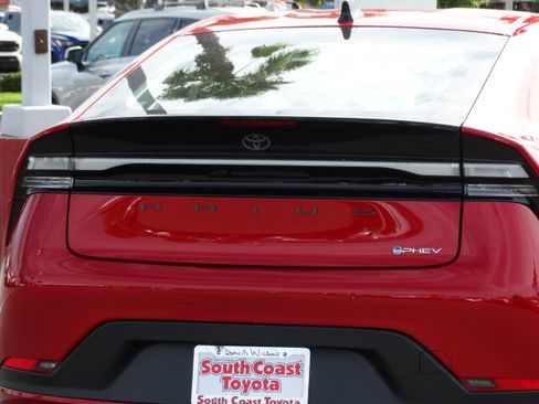 New 2026 Toyota Prius Plug-In Hybrid image 7