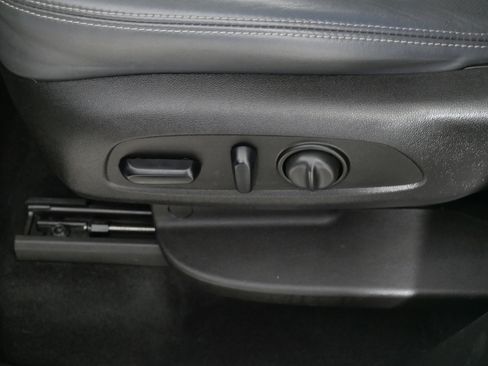 Used 2018 Buick Enclave Premium w/ Experience Buick Package image 20