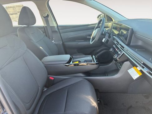 New 2026 Hyundai Tucson Blue SE image 15