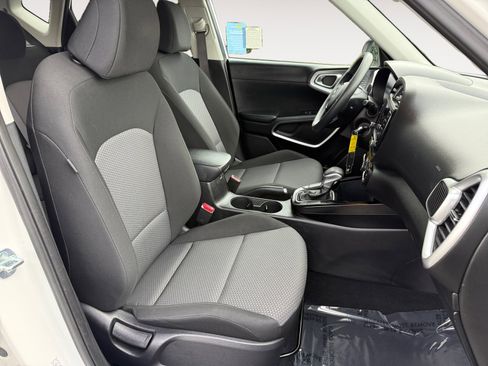 Used 2024 Kia Soul LX w/ Option Group 015 image 19