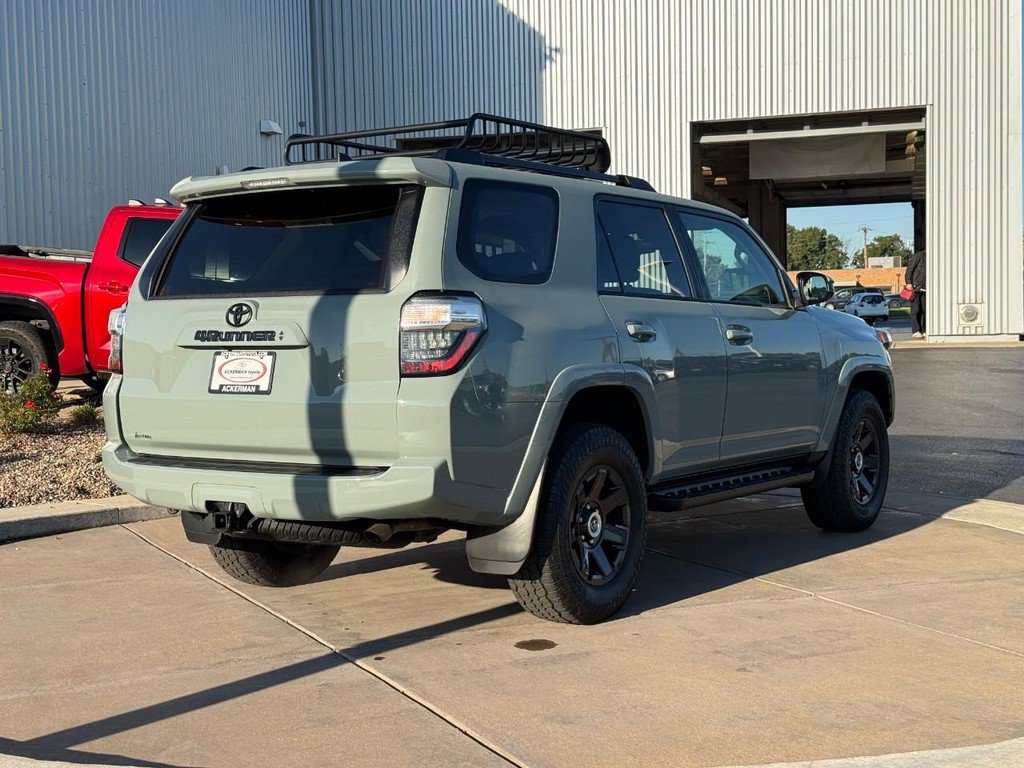 Used 2022 Toyota 4Runner Trail Special Edition AWD/4WD image 5