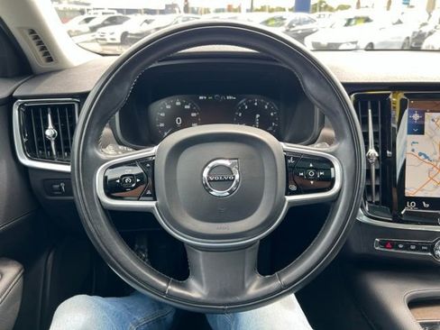 Used 2020 Volvo V90 T6 Cross Country AWD/4WD image 28