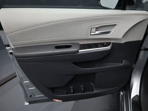 Certified 2024 Toyota Sienna XLE w/ XLE Plus Package image 11