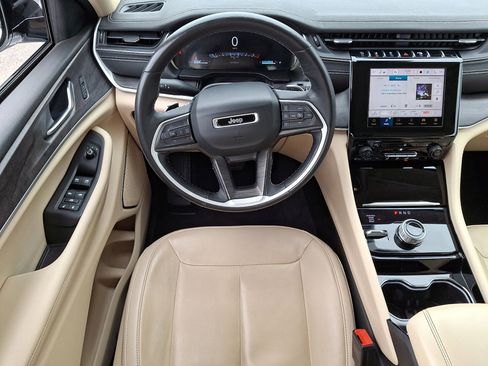 Used 2021 Jeep Grand Cherokee L Limited image 22