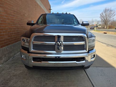 Used 2015 RAM 3500 Laramie Longhorn image 2