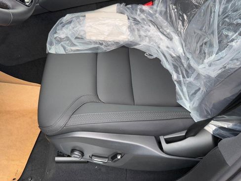 New 2026 Volvo XC90 B6 Plus w/ Protection Package Premier image 10