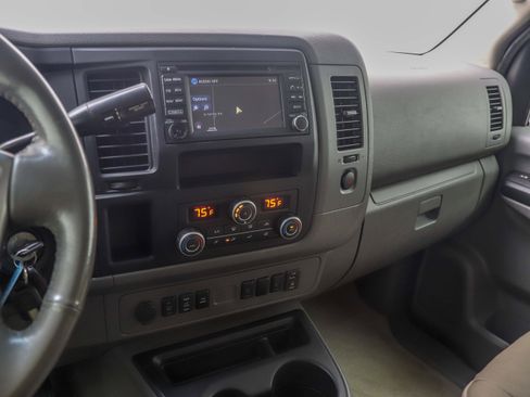 Used 2016 Nissan NV 3500 SL RWD image 17