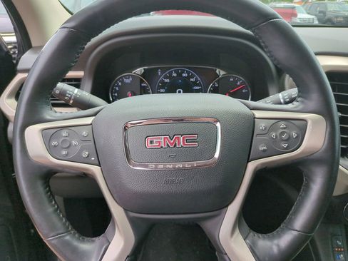 Used 2018 GMC Acadia Denali w/ Technology Package FWD image 27