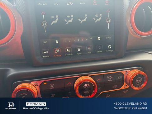 Used 2020 Jeep Wrangler Unlimited Sahara w/ Uconnect 4C Nav & Sound Group image 18