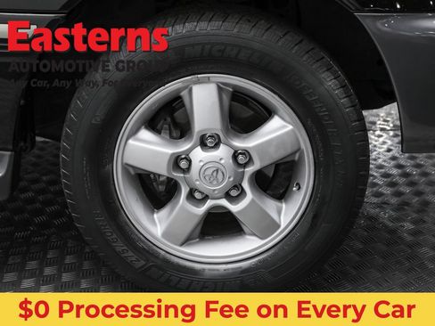 Used 2005 Toyota Land Cruiser AWD/4WD image 34