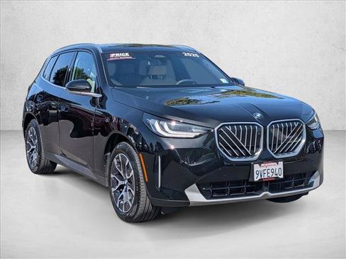 Used 2025 BMW X3 xDrive30i w/ Premium Package AWD/4WD image 3
