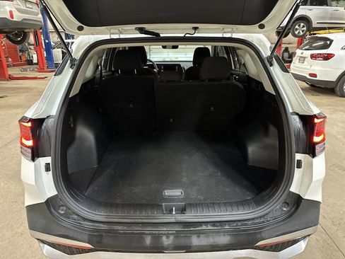 Certified 2023 Kia Sportage LX image 21