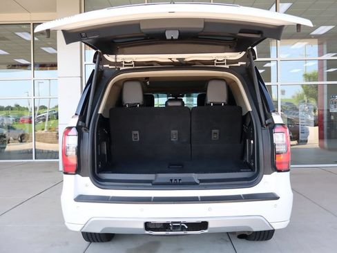 Used 2021 Ford Expedition Platinum AWD/4WD image 8