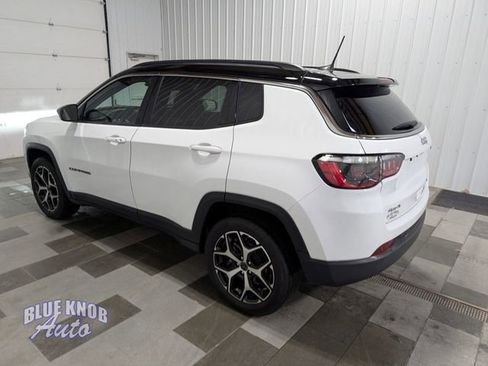 Used 2025 Jeep Compass Limited image 2
