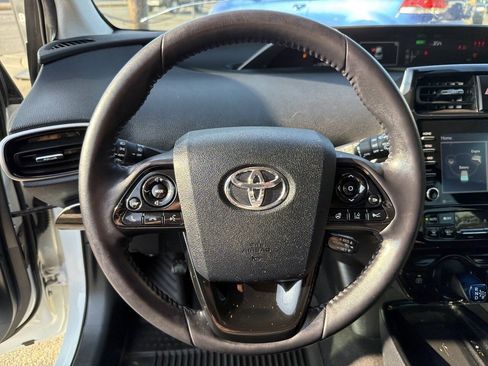 Used 2022 Toyota Prius AWD image 30