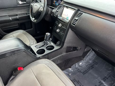 Used 2019 Ford Flex SEL w/ Equipment Group 202A image 18
