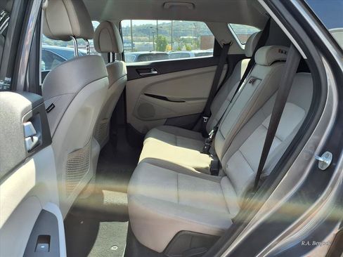 Used 2016 Hyundai Tucson SE w/ Option Group 02 image 8