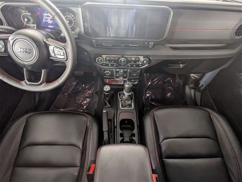 Certified 2024 Jeep Wrangler Unlimited Rubicon image 27